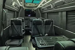 Mercedes-Benz Sprinter photo