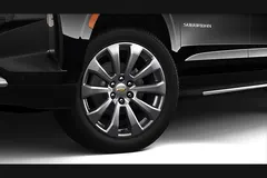 Chevy Suburban Premier photo